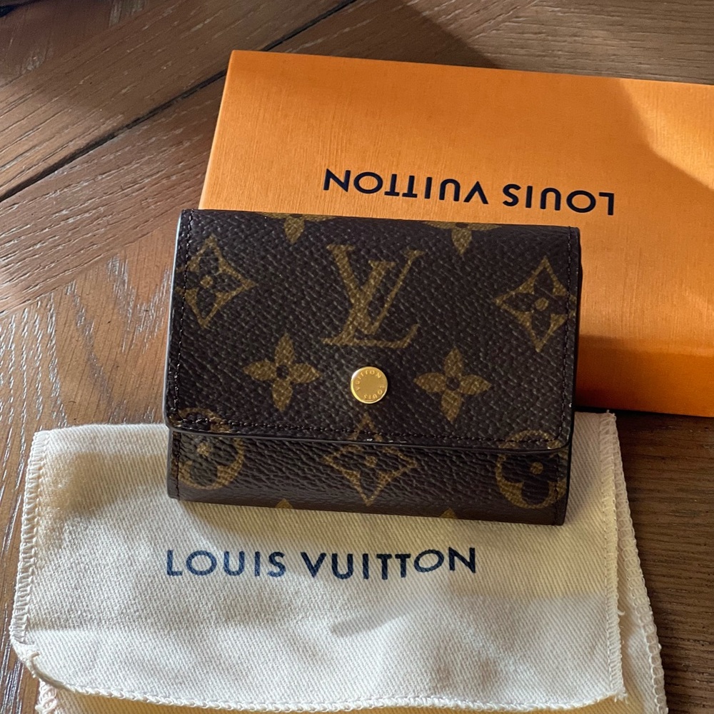 Louis Vuitton Micro Wallet